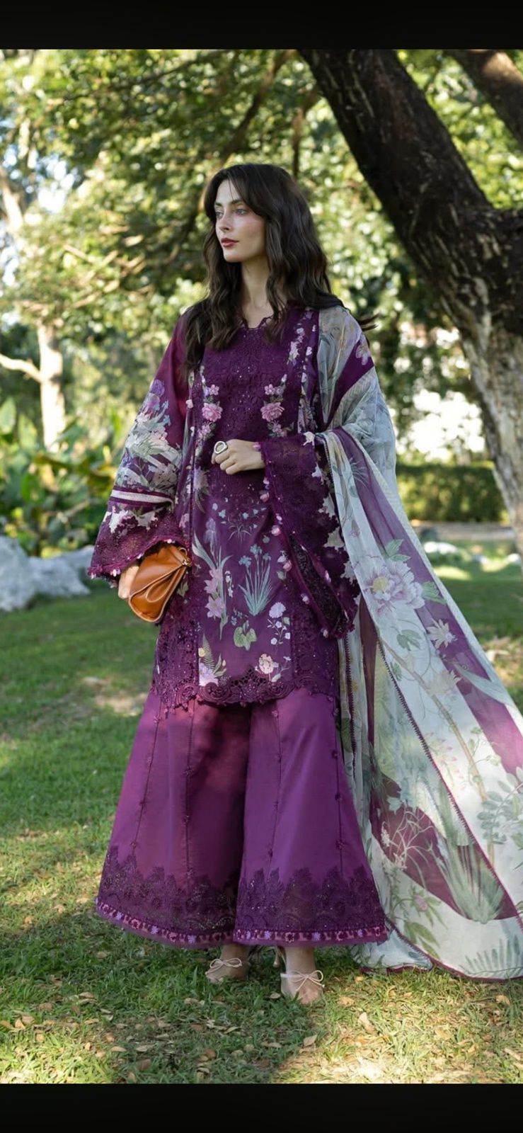 un stitched lawn 3 piece suit
