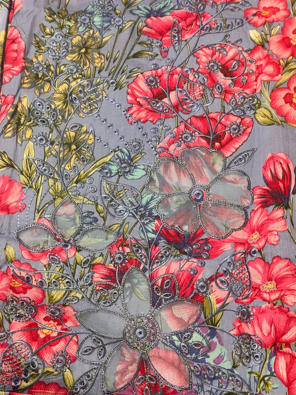 Flowering suit lawn