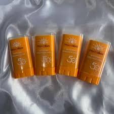 Mocallure Whitening Sunscreen Stick SPF 50 – Lightweight, Brightening & Non-Greasy Sun Protection